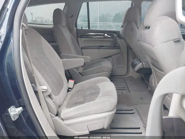 5GAKRAKD3HJ144122 2017 BUICK ENCLAVE - Image 8