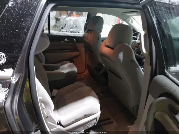 5GAKRAKD3HJ238999 2017 BUICK ENCLAVE - Image 8