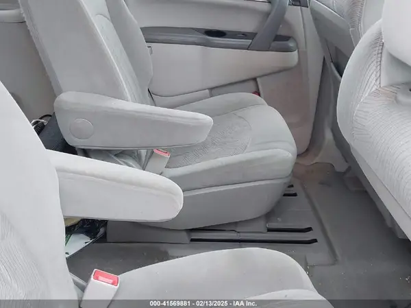 5GAKRAKD3HJ270867 2017 BUICK ENCLAVE - Image 8