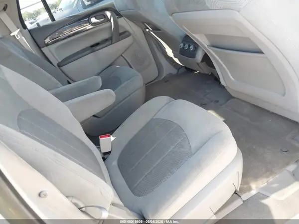 5GAKRAKD3HJ282453 2017 BUICK ENCLAVE - Image 8