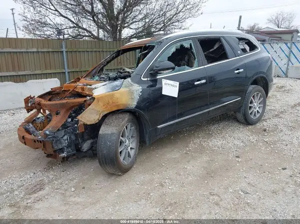 5GAKRAKD3HJ309635 2017 BUICK ENCLAVE - Image 2