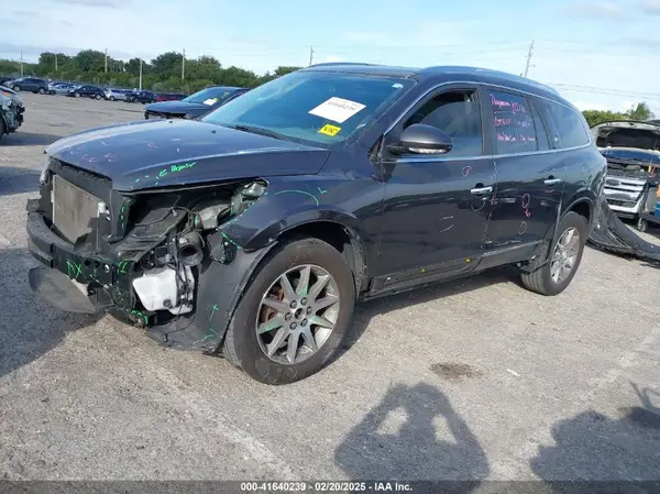 5GAKRAKD4HJ104910 2017 BUICK ENCLAVE - Image 2