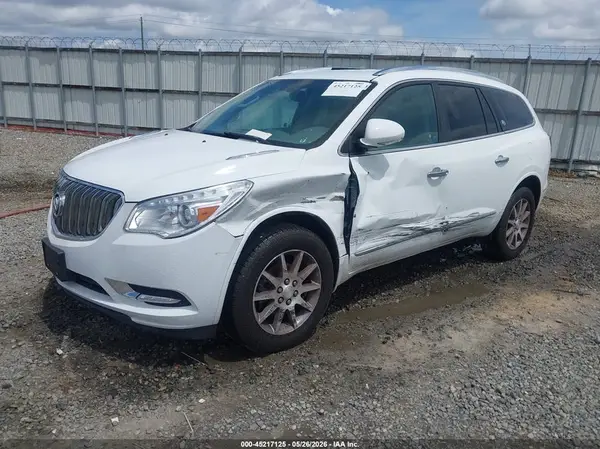 5GAKRAKD4HJ257836 2017 BUICK ENCLAVE - Image 2