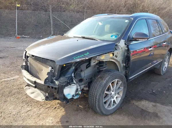 5GAKRAKD5HJ230015 2017 BUICK ENCLAVE - Image 2