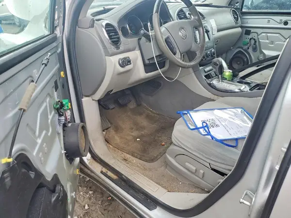 5GAKRAKD5HJ309409 2017 BUICK ENCLAVE - Image 8