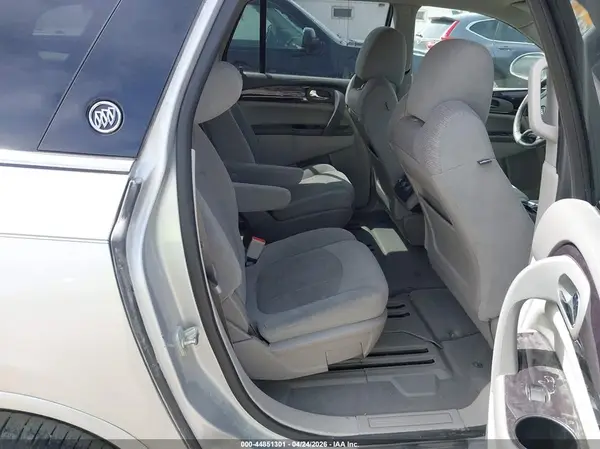 5GAKRAKD6HJ161898 2017 BUICK ENCLAVE - Image 8