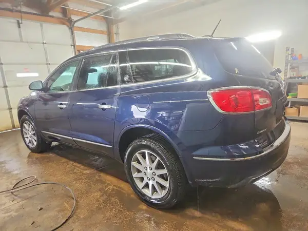 5GAKRAKD6HJ299103 2017 BUICK ENCLAVE - Image 2