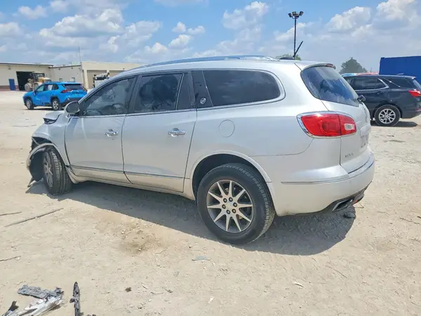 5GAKRAKD8HJ129910 2017 BUICK ENCLAVE - Image 2