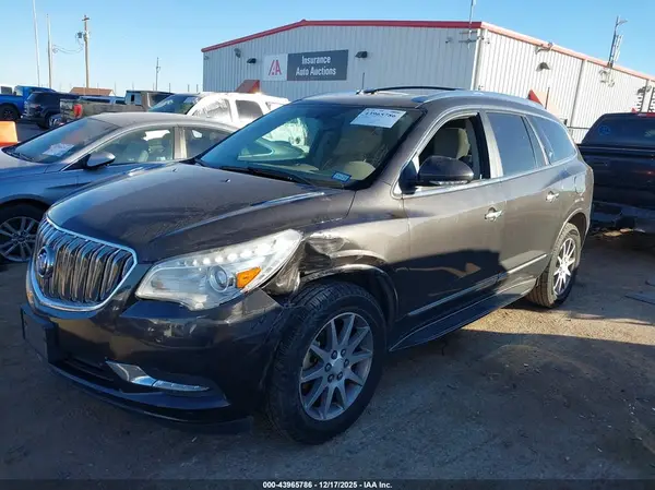 5GAKRAKD9HJ168442 2017 BUICK ENCLAVE - Image 2