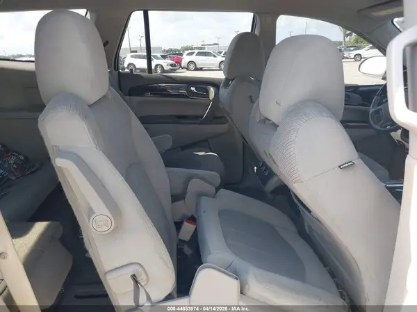 5GAKRAKD9HJ238358 2017 BUICK ENCLAVE - Image 8