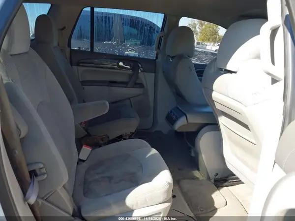 5GAKRAKD9HJ333857 2017 BUICK ENCLAVE - Image 8