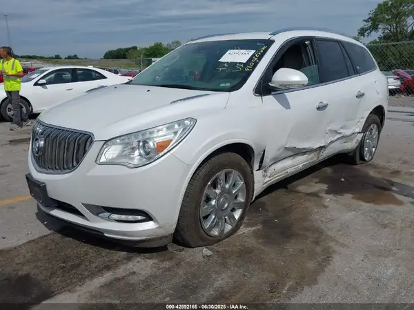 5GAKRBKD0GJ305806 2016 BUICK ENCLAVE - Image 2