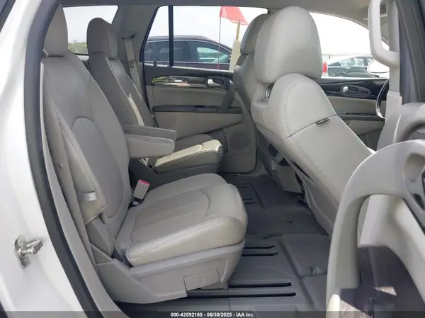 5GAKRBKD0GJ305806 2016 BUICK ENCLAVE - Image 8
