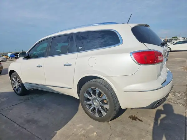 5GAKRBKD0HJ100553 2017 BUICK ENCLAVE - Image 2