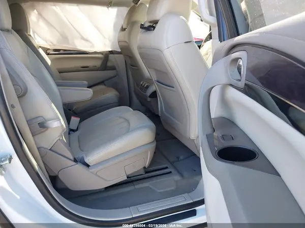 5GAKRBKD0HJ126036 2017 BUICK ENCLAVE - Image 8