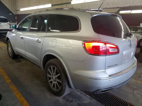 5GAKRBKD1HJ101274 2017 BUICK ENCLAVE - Image 2