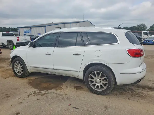 5GAKRBKD1HJ157117 2017 BUICK ENCLAVE - Image 2
