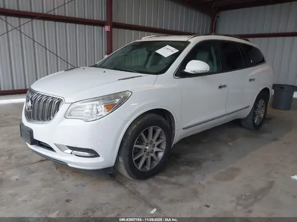 5GAKRBKD1HJ175651 2017 BUICK ENCLAVE - Image 2
