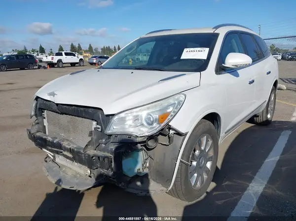 5GAKRBKD1HJ193244 2017 BUICK ENCLAVE - Image 2