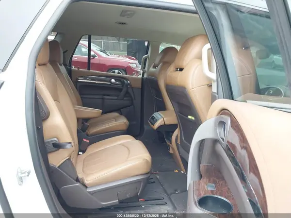 5GAKRBKD1HJ241924 2017 BUICK ENCLAVE - Image 8