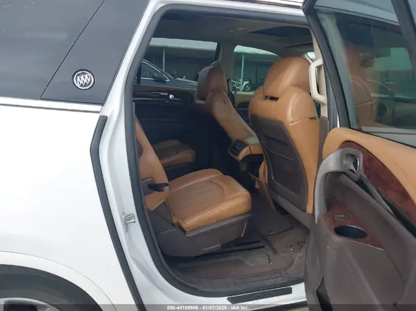 5GAKRBKD2GJ108300 2016 BUICK ENCLAVE - Image 8