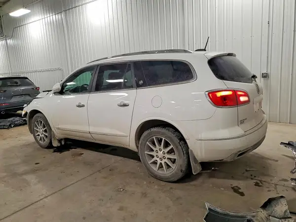 5GAKRBKD2HJ161385 2017 BUICK ENCLAVE - Image 2