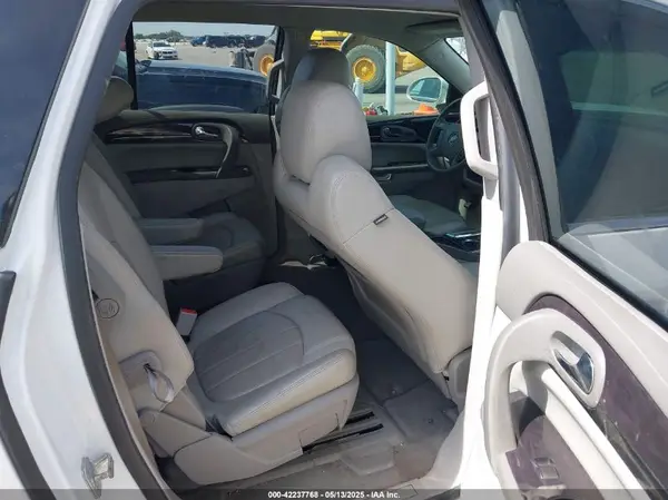 5GAKRBKD2HJ233461 2017 BUICK ENCLAVE - Image 8