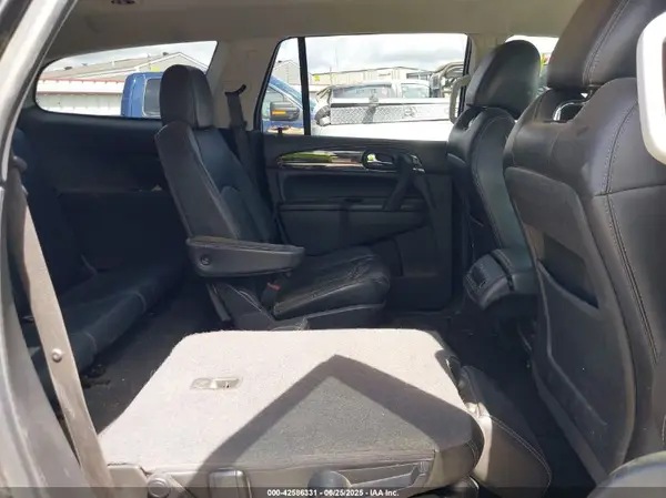 5GAKRBKD2HJ349873 2017 BUICK ENCLAVE - Image 8