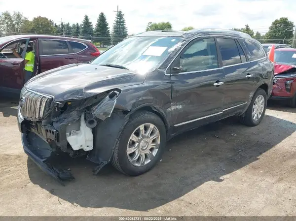 5GAKRBKD3GJ266466 2016 BUICK ENCLAVE - Image 2