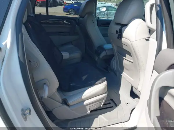 5GAKRBKD3GJ272834 2016 BUICK ENCLAVE - Image 8