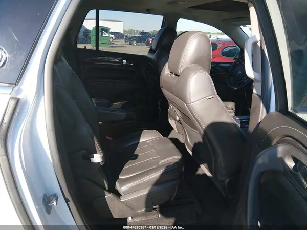 5GAKRBKD3HJ105830 2017 BUICK ENCLAVE - Image 8