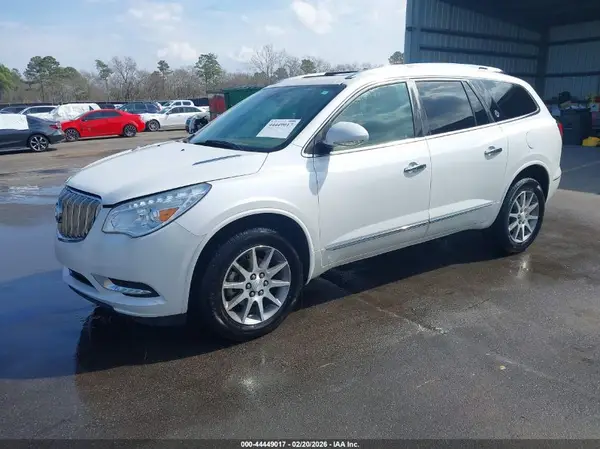 5GAKRBKD3HJ174825 2017 BUICK ENCLAVE - Image 2