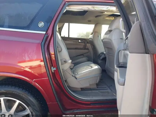 5GAKRBKD3HJ330653 2017 BUICK ENCLAVE - Image 8