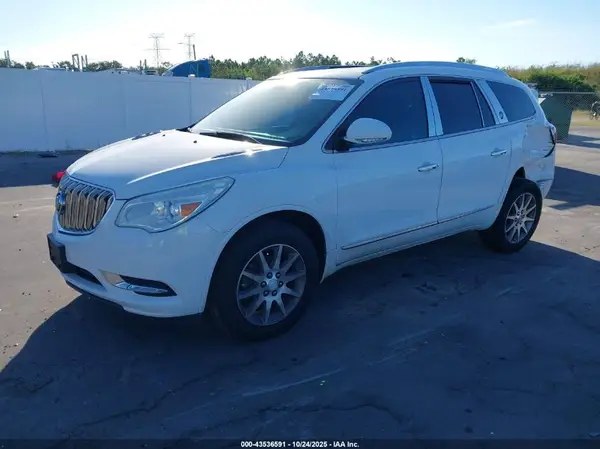 5GAKRBKD4HJ135130 2017 BUICK ENCLAVE - Image 2