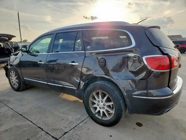 5GAKRBKD4HJ136150 2017 BUICK ENCLAVE - Image 2