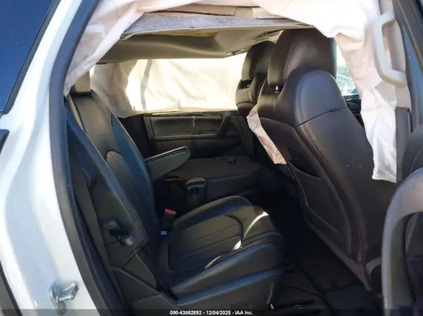5GAKRBKD4HJ302120 2017 BUICK ENCLAVE - Image 8