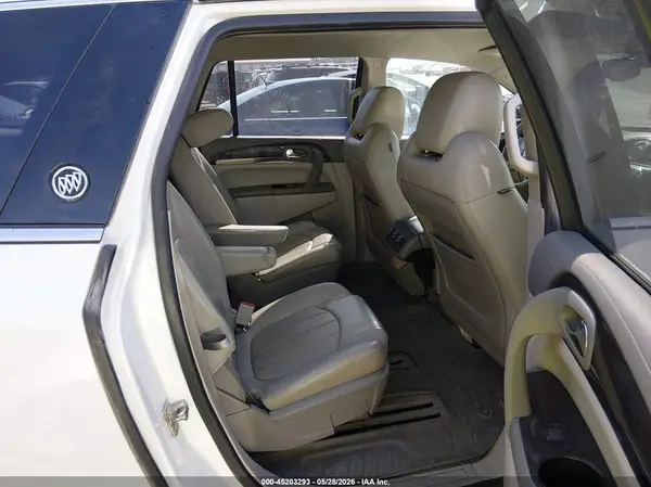 5GAKRBKD4HJ349275 2017 BUICK ENCLAVE - Image 8