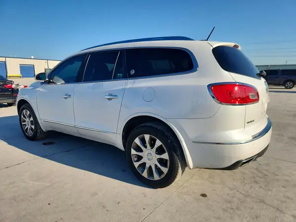 5GAKRBKD5HJ250495 2017 BUICK ENCLAVE - Image 2