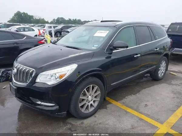 5GAKRBKD6HJ107538 2017 BUICK ENCLAVE - Image 2