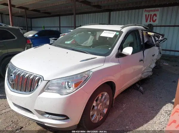 5GAKRBKD6HJ152186 2017 BUICK ENCLAVE - Image 2