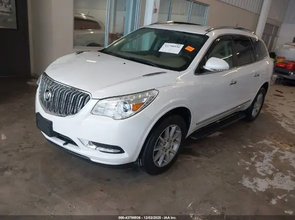 5GAKRBKD6HJ285630 2017 BUICK ENCLAVE - Image 2