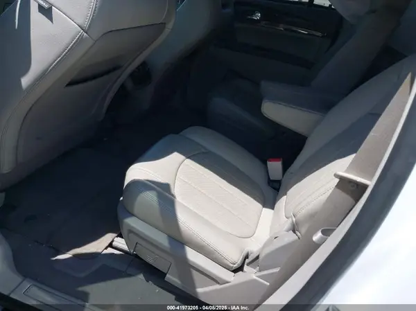 5GAKRBKD7GJ116201 2016 BUICK ENCLAVE - Image 8