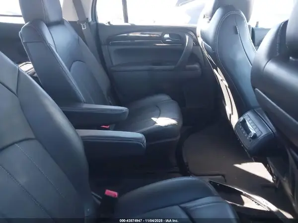 5GAKRBKD7HJ117897 2017 BUICK ENCLAVE - Image 8