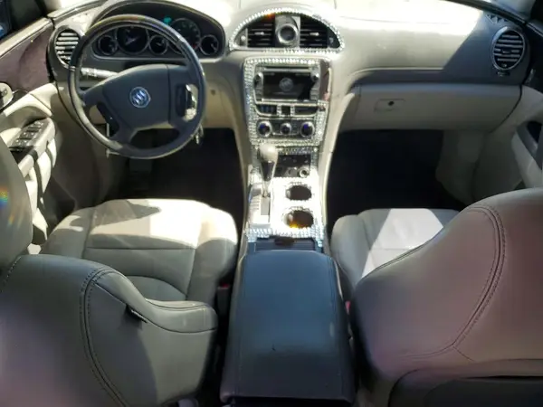 5GAKRBKD7HJ135722 2017 BUICK ENCLAVE - Image 8