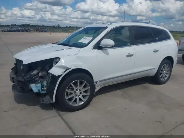 5GAKRBKD7HJ150804 2017 BUICK ENCLAVE - Image 2