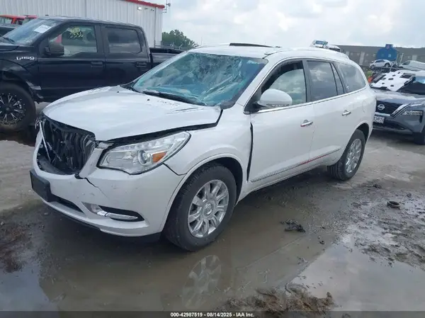 5GAKRBKD7HJ186038 2017 BUICK ENCLAVE - Image 2