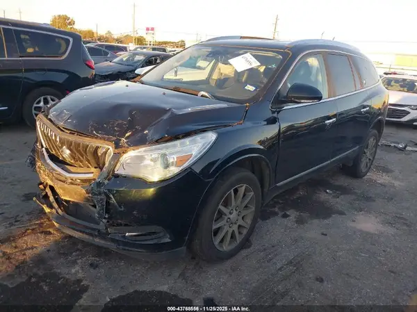 5GAKRBKD7HJ289296 2017 BUICK ENCLAVE - Image 2