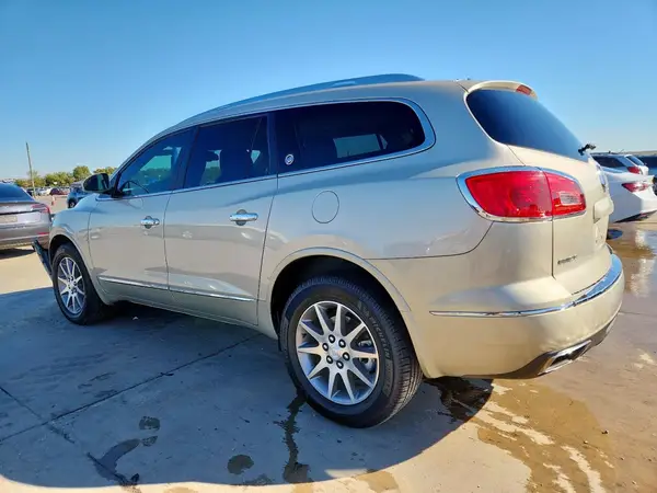 5GAKRBKD8GJ250411 2016 BUICK ENCLAVE - Image 2