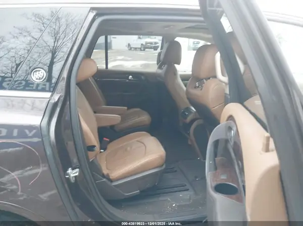 5GAKRBKD8HJ130965 2017 BUICK ENCLAVE - Image 8
