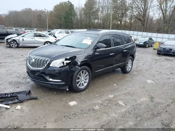 5GAKRBKD8HJ148172 2017 BUICK ENCLAVE - Image 2
